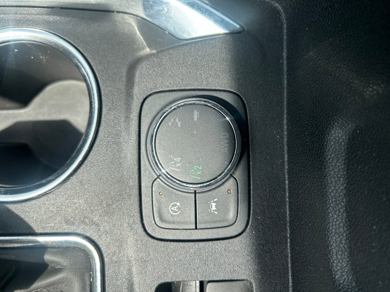 Used 2023 Chevrolet Traverse Premier AWD/4WD image 26