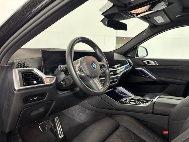Used 2025 BMW X6 xDrive40i w/ Climate Comfort Package AWD/4WD image 9