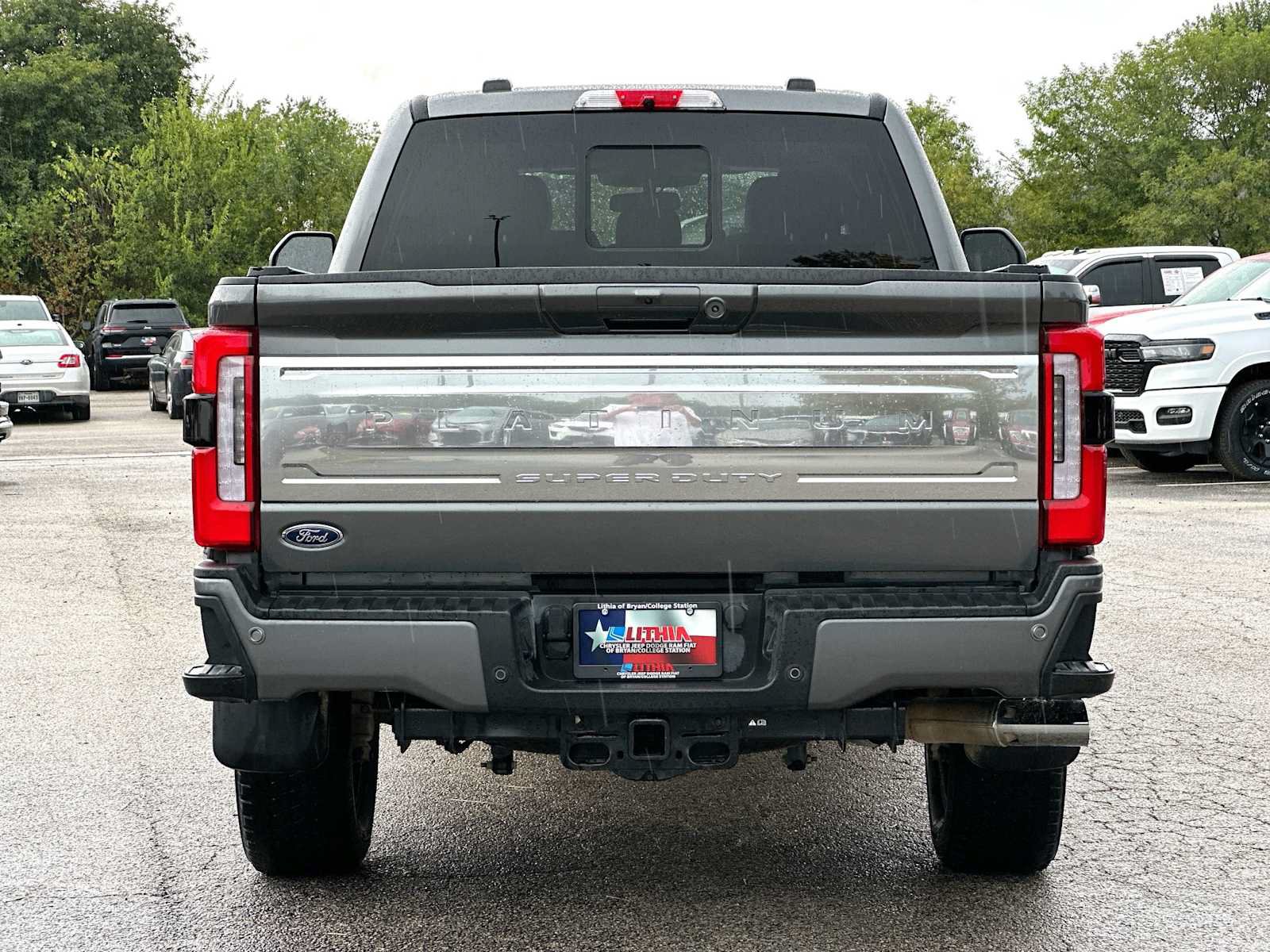 Used 2025 Ford F250 Platinum w/ Platinum Plus Package AWD/4WD image 14