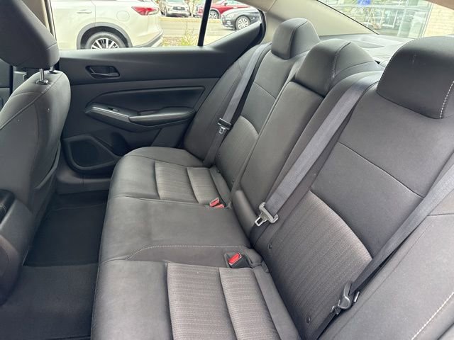 Used 2024 Nissan Altima 2.5 SV image 12