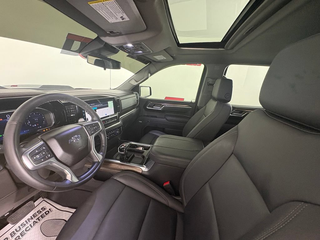 Used 2026 Chevrolet Silverado 1500 LT Trail Boss w/ LT Trail Boss Premium Package AWD/4WD image 12