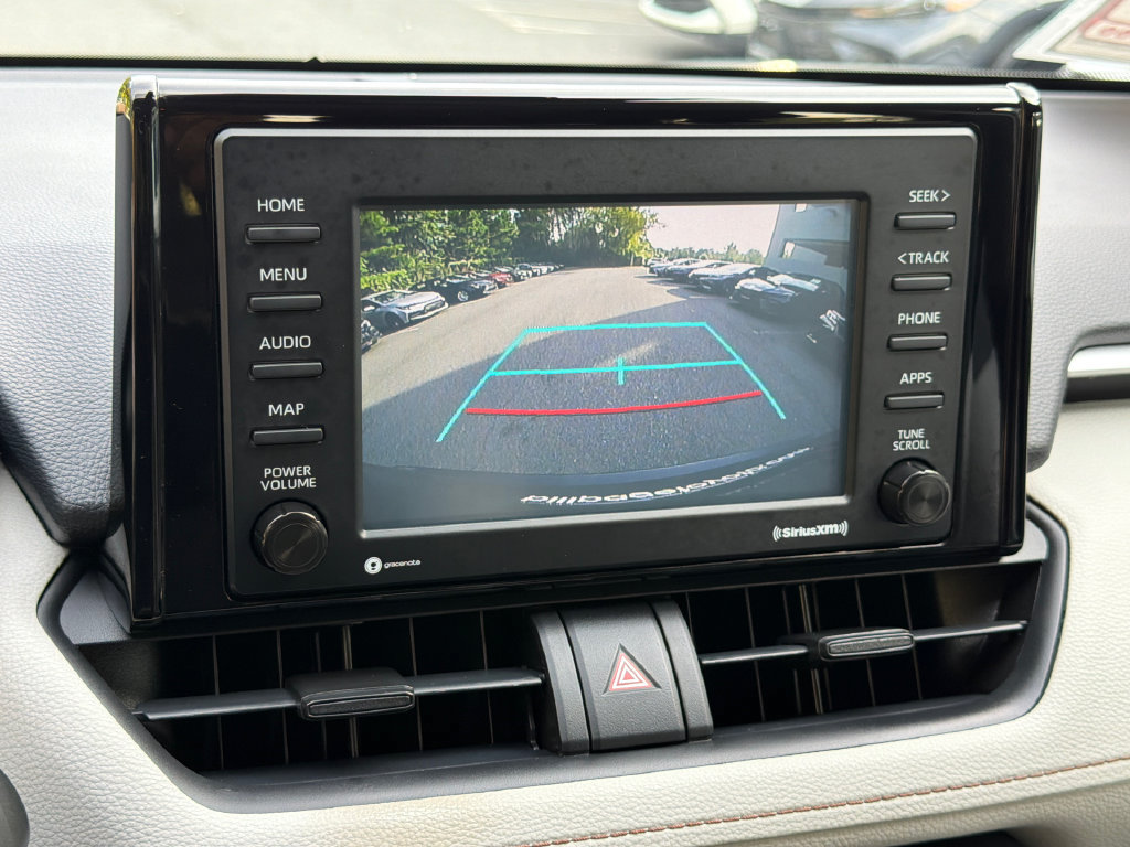 Used 2020 Toyota RAV4 XLE w/ XLE Grade Weather Package AWD/4WD image 32