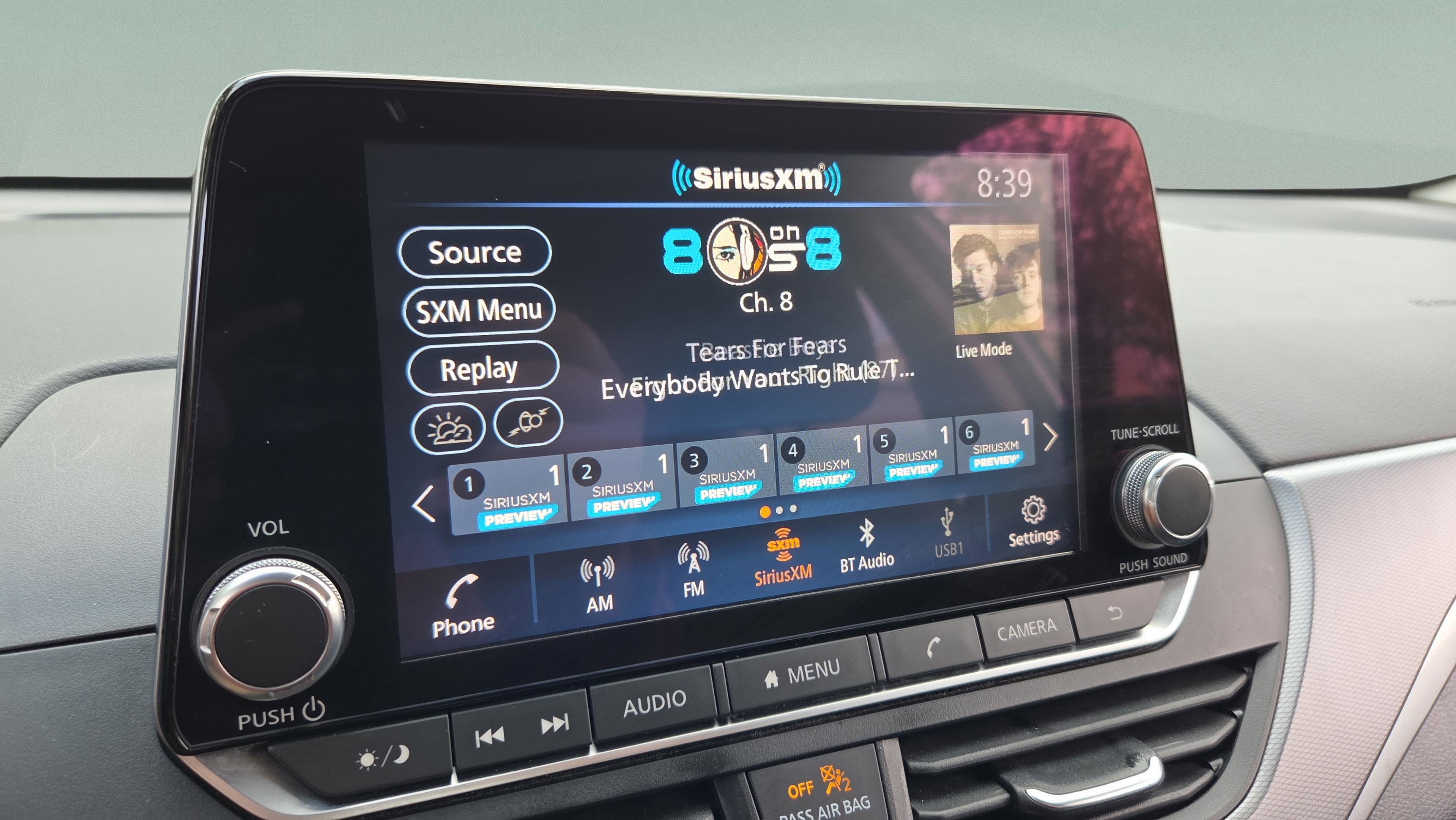 Used 2024 Nissan Altima 2.5 SR FWD image 18