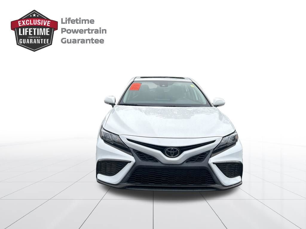 Used 2022 Toyota Camry SE w/ Audio Upgrade Package FWD image 8