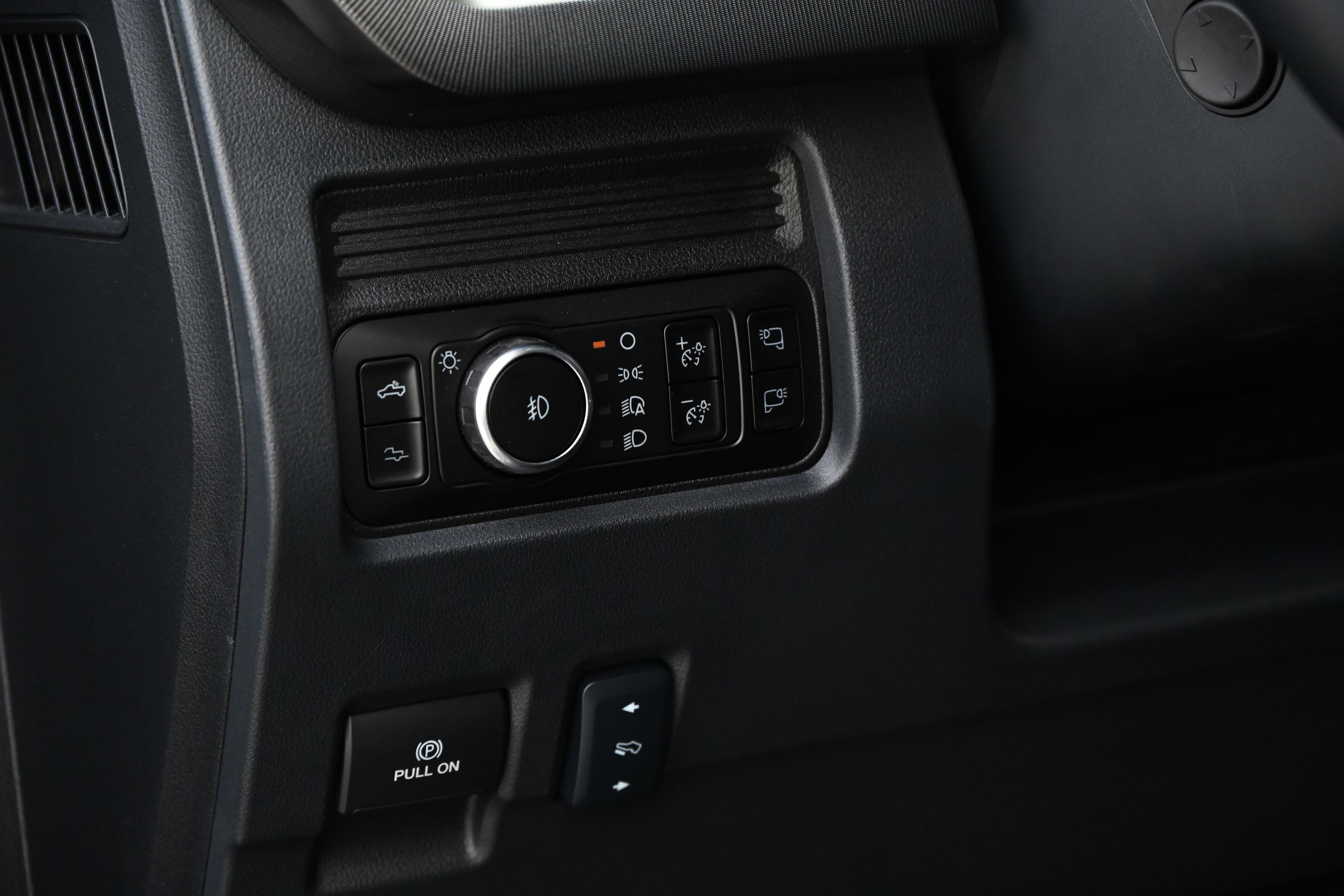 Used 2026 Ford F250 Platinum image 34