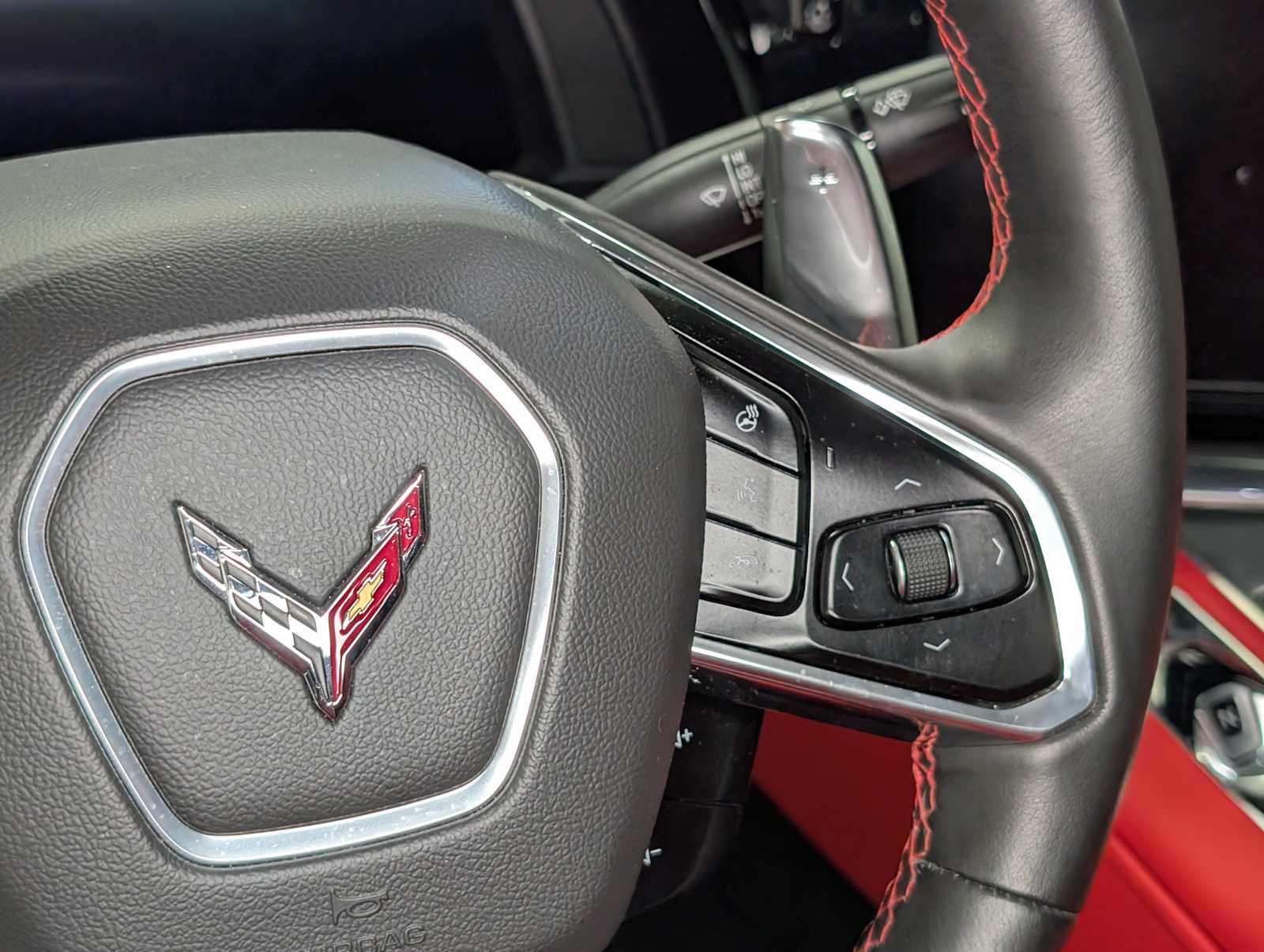 Used 2020 Chevrolet Corvette Stingray Preferred Cpe w/ 2LT Preferred Equipment Group RWD image 30