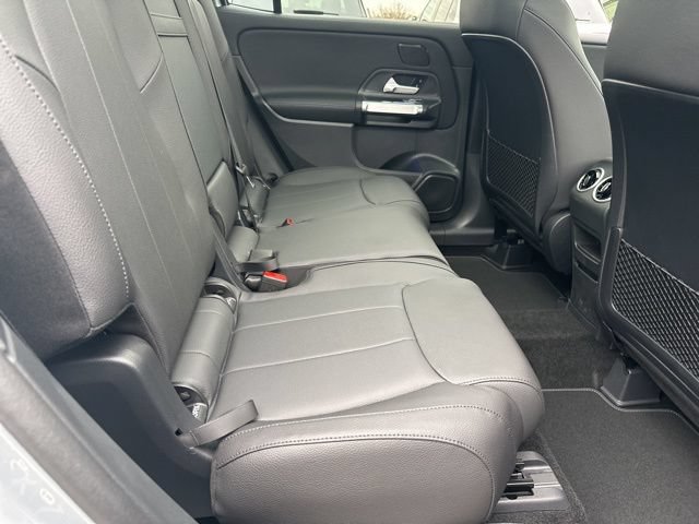 Used 2026 Mercedes-Benz GLB 250 image 27