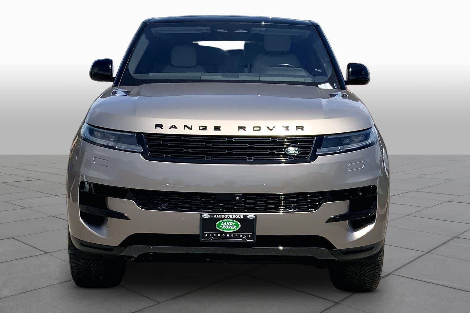 Used 2023 Land Rover Range Rover Sport SE AWD/4WD image 4