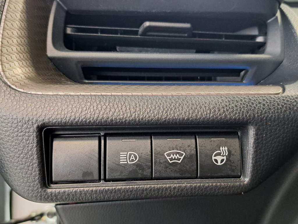 Used 2024 Toyota Prius XLE image 13