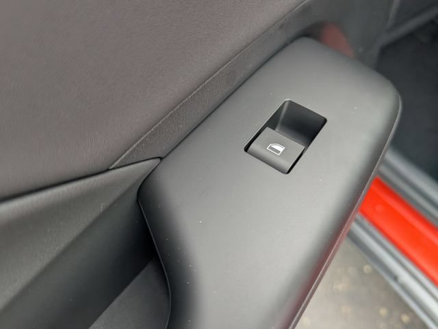 New 2026 Hyundai Kona SEL Premium AWD/4WD image 12