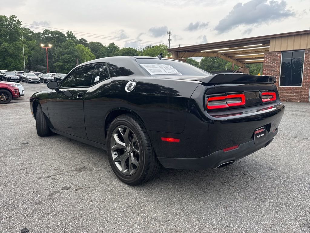 Used 2015 Dodge Challenger SXT Plus RWD image 2