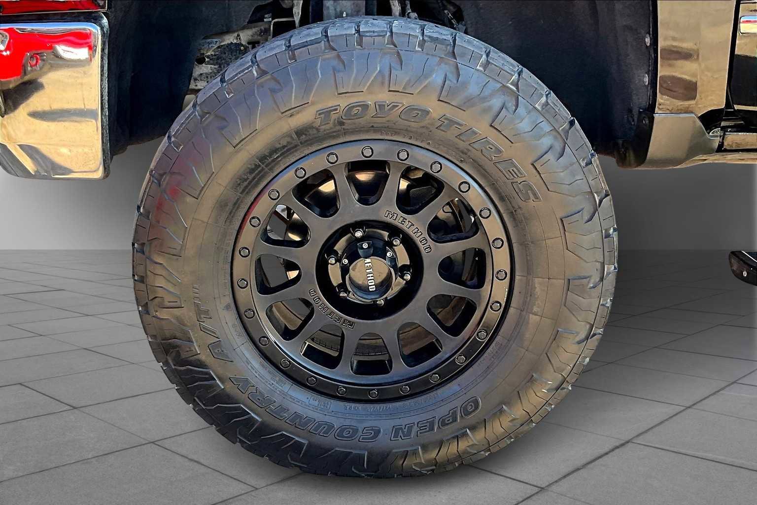 Used 2015 Chevrolet Silverado 1500 LTZ w/ LTZ Plus Package image 9