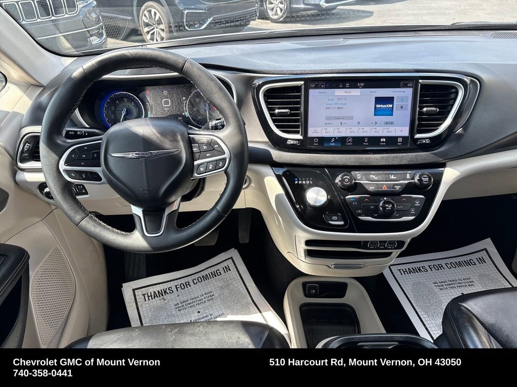 Used 2023 Chrysler Pacifica Touring-L FWD image 29
