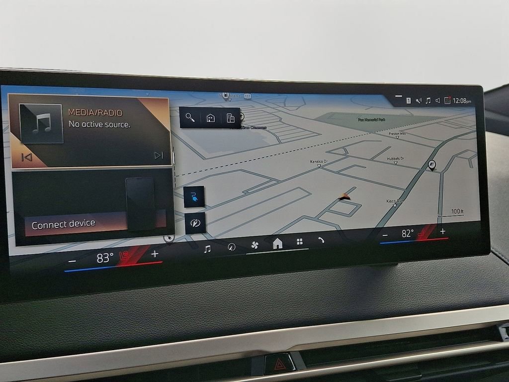 Used 2025 BMW iX xDrive50 w/ Premium Package image 17