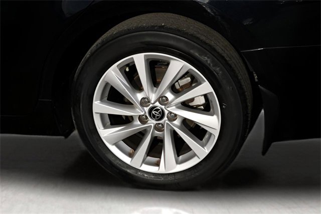 Used 2024 Toyota Camry LE image 9