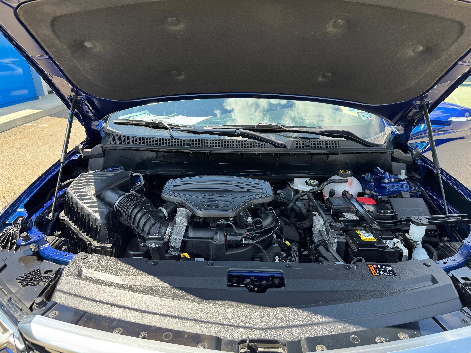 Used 2025 Cadillac XT6 Premium Luxury w/ Platinum Package image 32