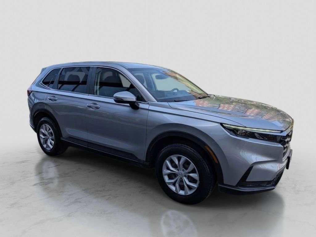 Used 2023 Honda CR-V LX image 3