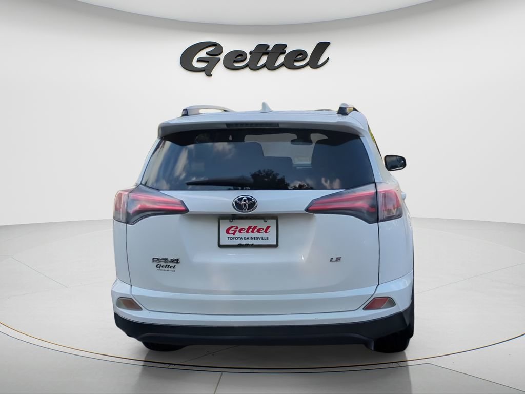 Used 2017 Toyota RAV4 LE image 4