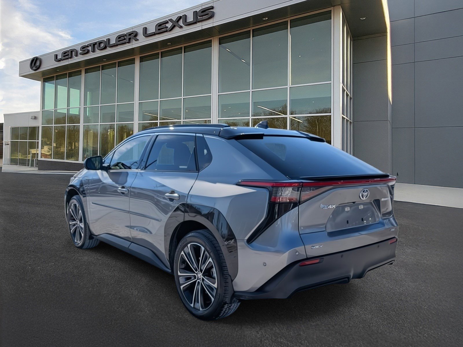 Used 2024 Toyota bZ4X Limited image 5