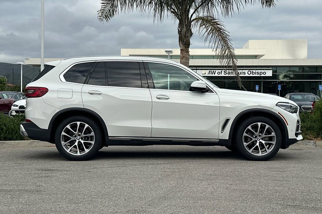 Used 2020 BMW X5 xDrive40i w/ Convenience Package AWD/4WD image 2