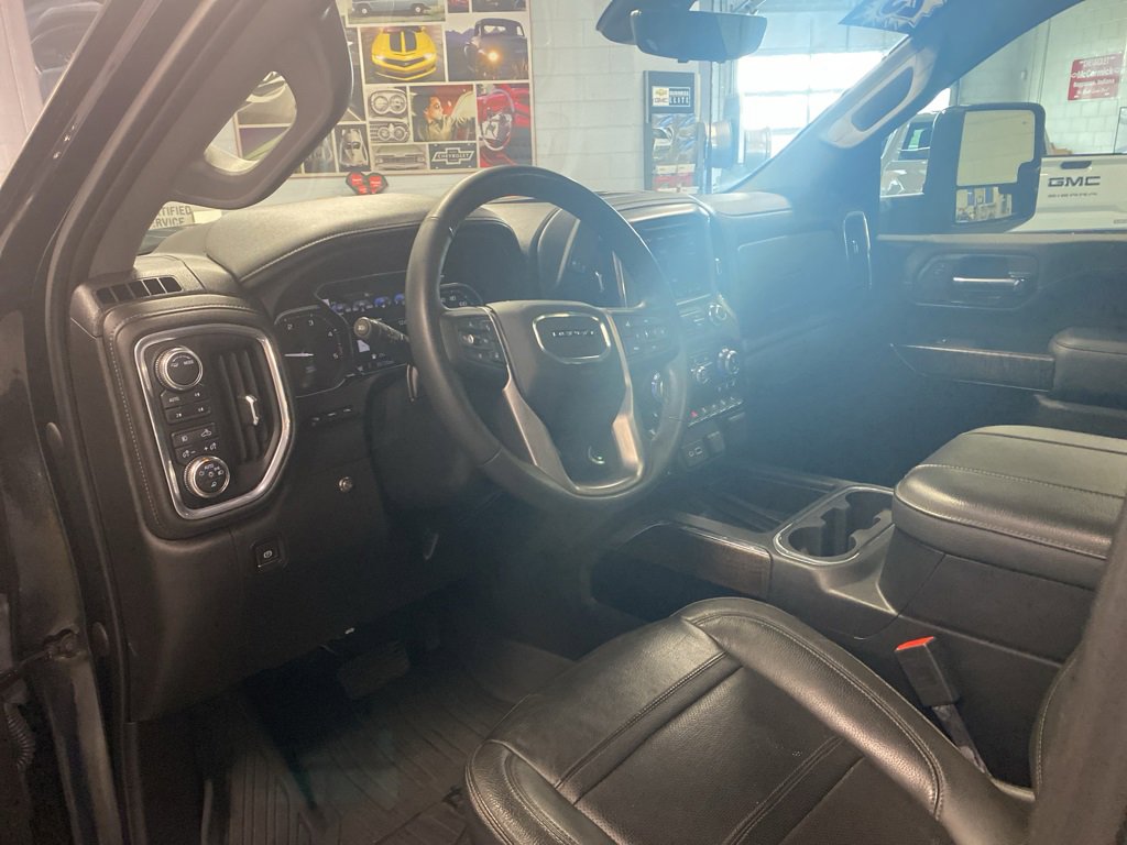 Used 2023 GMC Sierra 2500 Denali w/ Denali Ultimate Package image 11