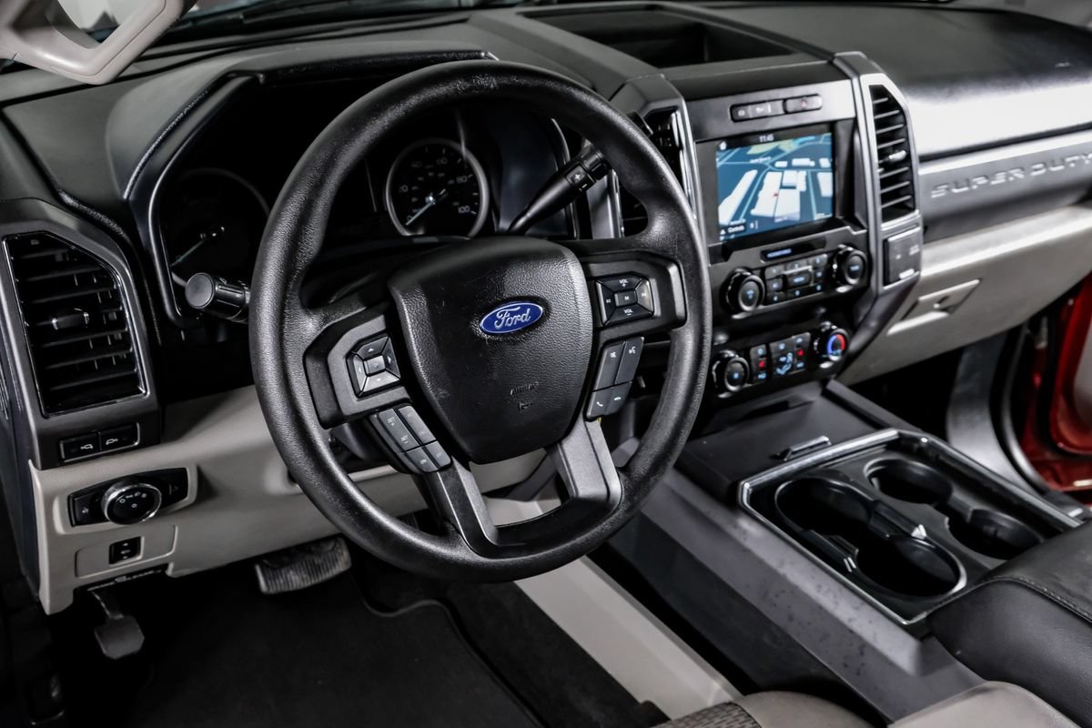 Used 2019 Ford F250 XLT w/ XLT Premium Package AWD/4WD image 15