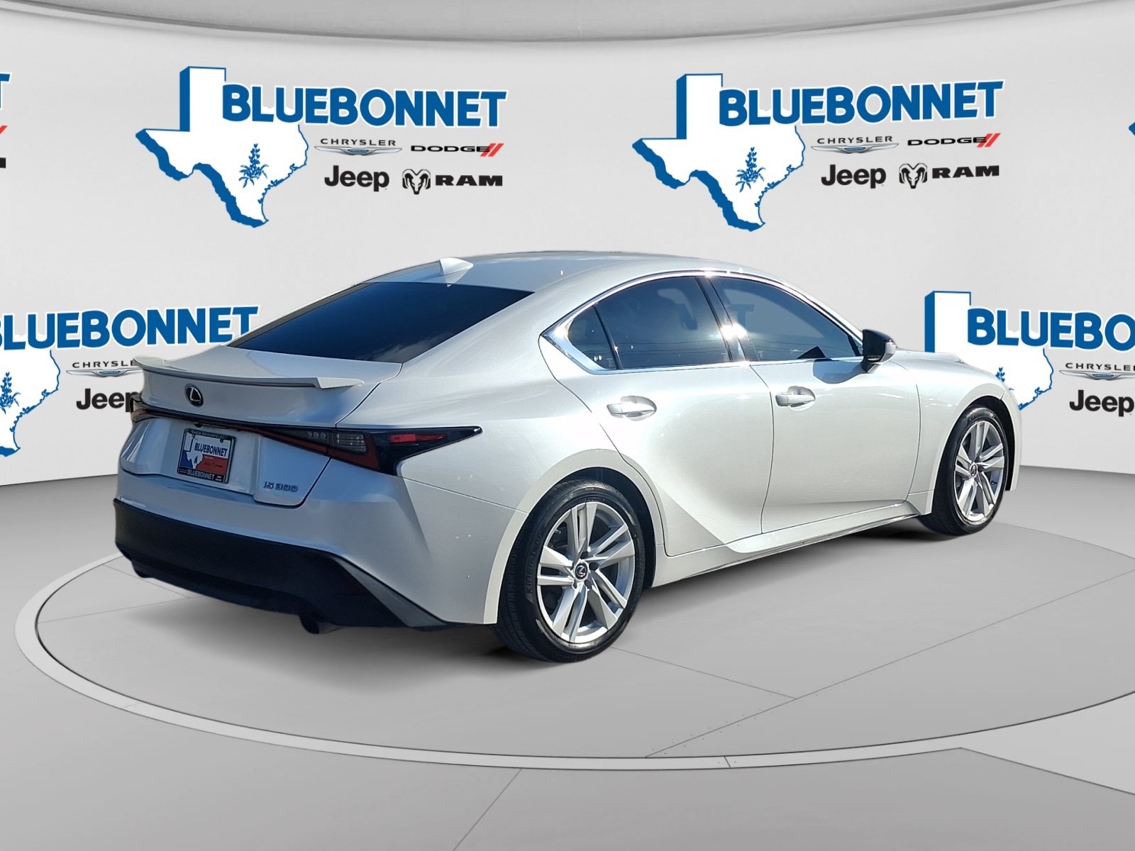 Used 2021 Lexus IS 300 w/ Accessory Package 2 RWD image 5