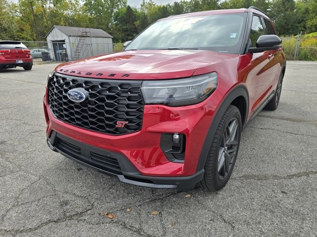 Used 2025 Ford Explorer ST w/ Sun And Sound Package image 7