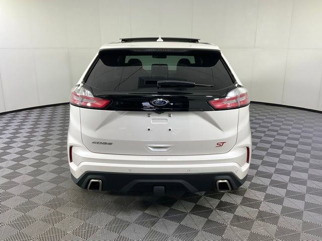 Used 2019 Ford Edge ST w/ Cold Weather Package AWD/4WD image 5