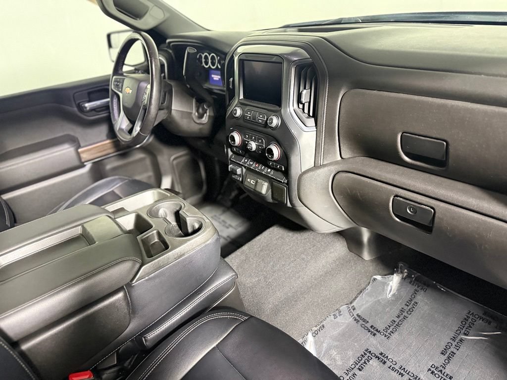 Used 2021 Chevrolet Silverado 1500 LT AWD/4WD image 24