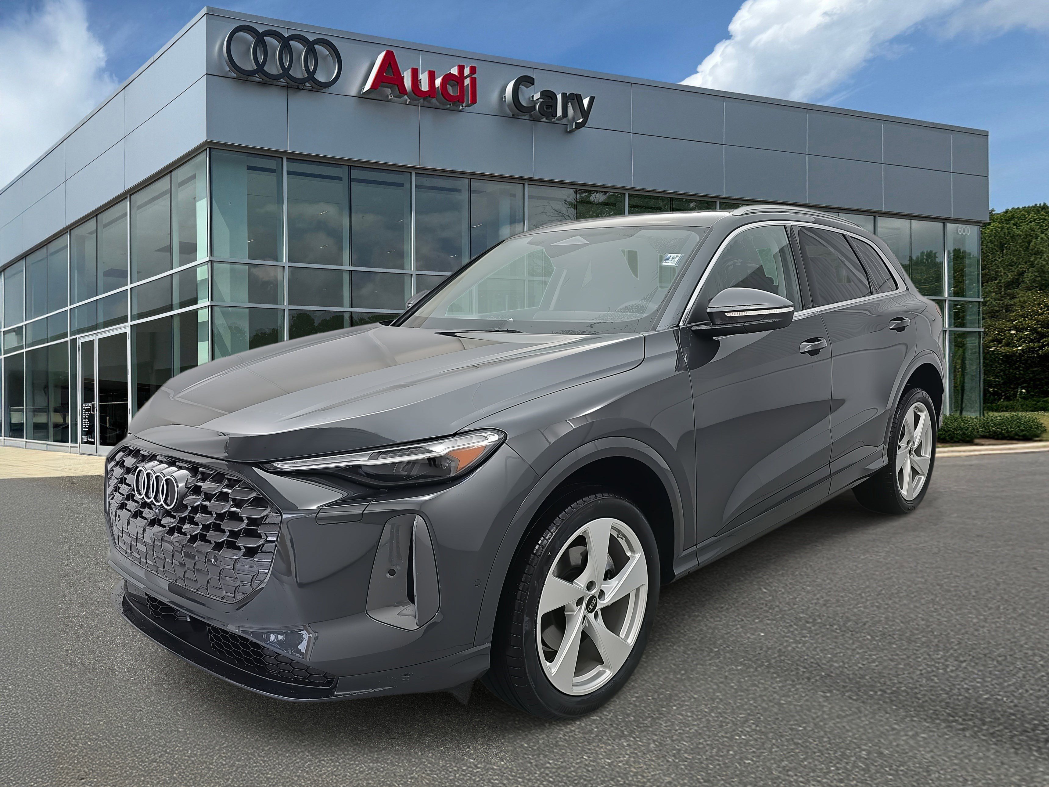 New 2025 Audi Q5 Premium Plus