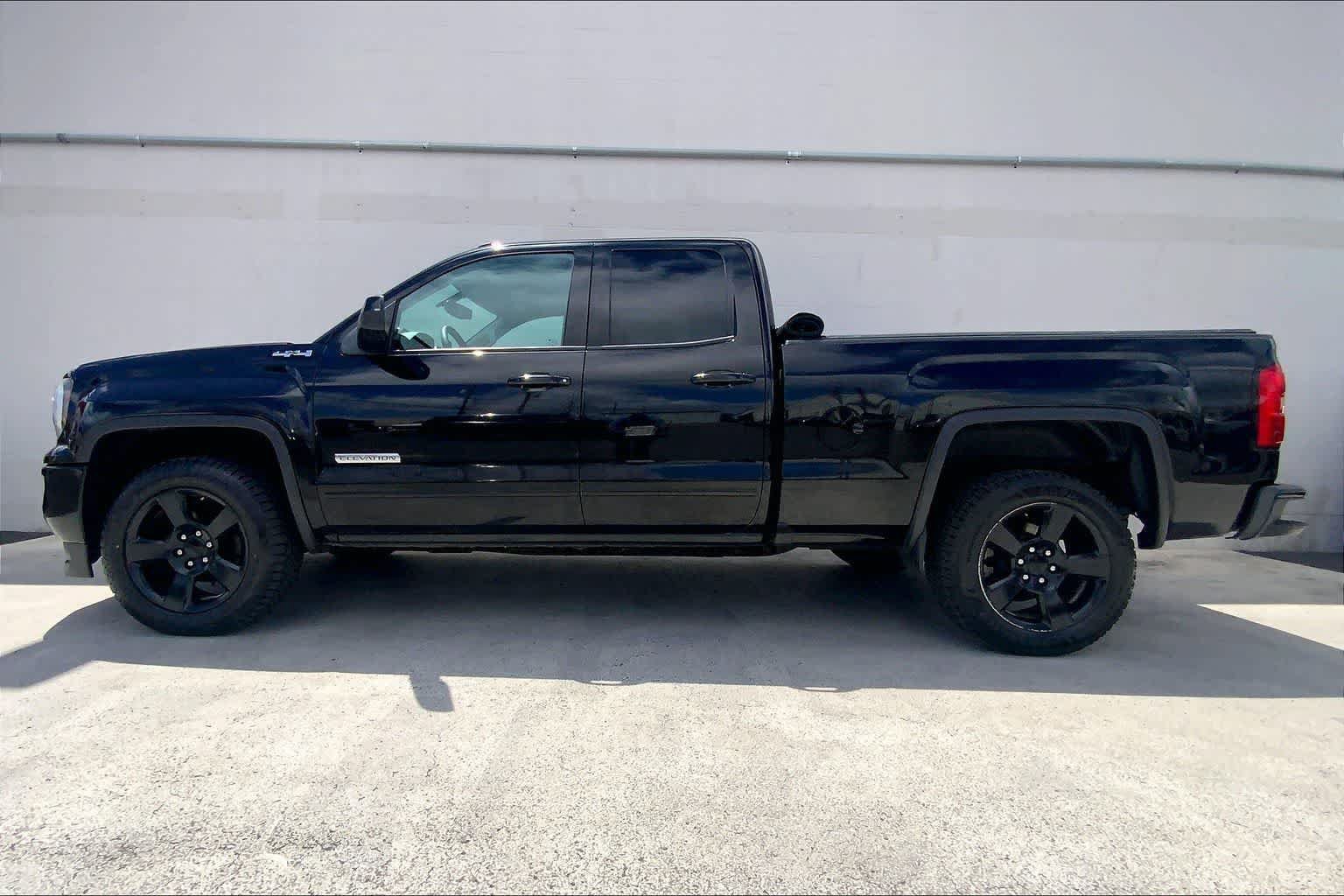 Used 2016 GMC Sierra 1500 4x4 Double Cab w/ Elevation Edition image 3