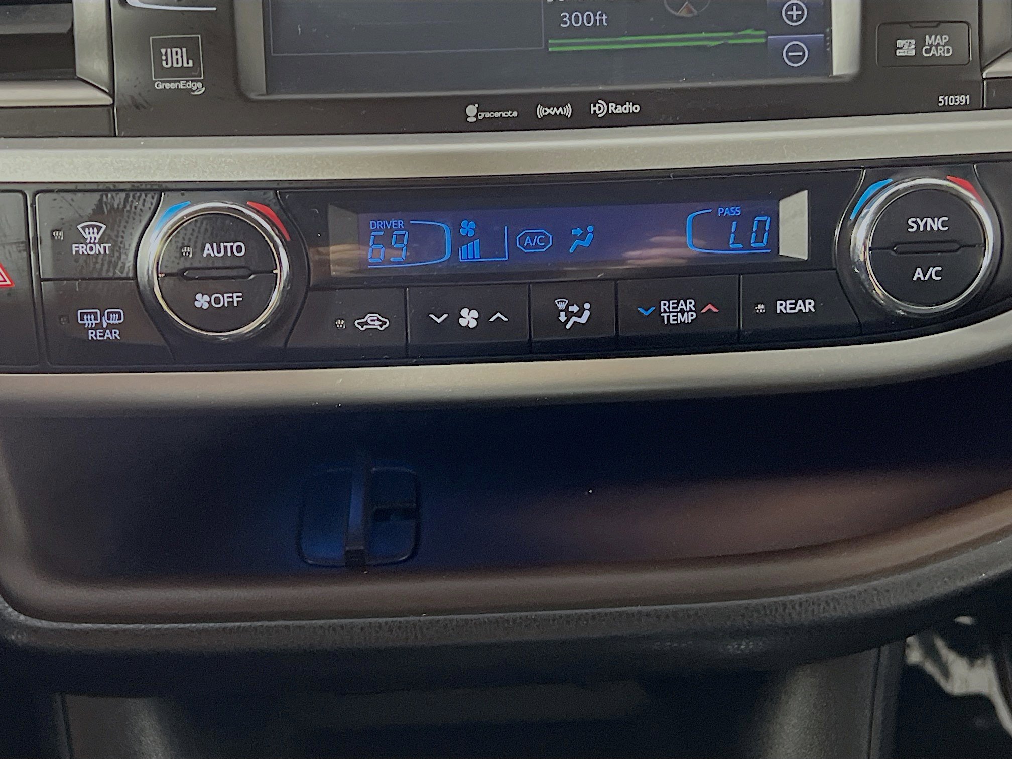 Used 2019 Toyota Highlander Limited Platinum image 26