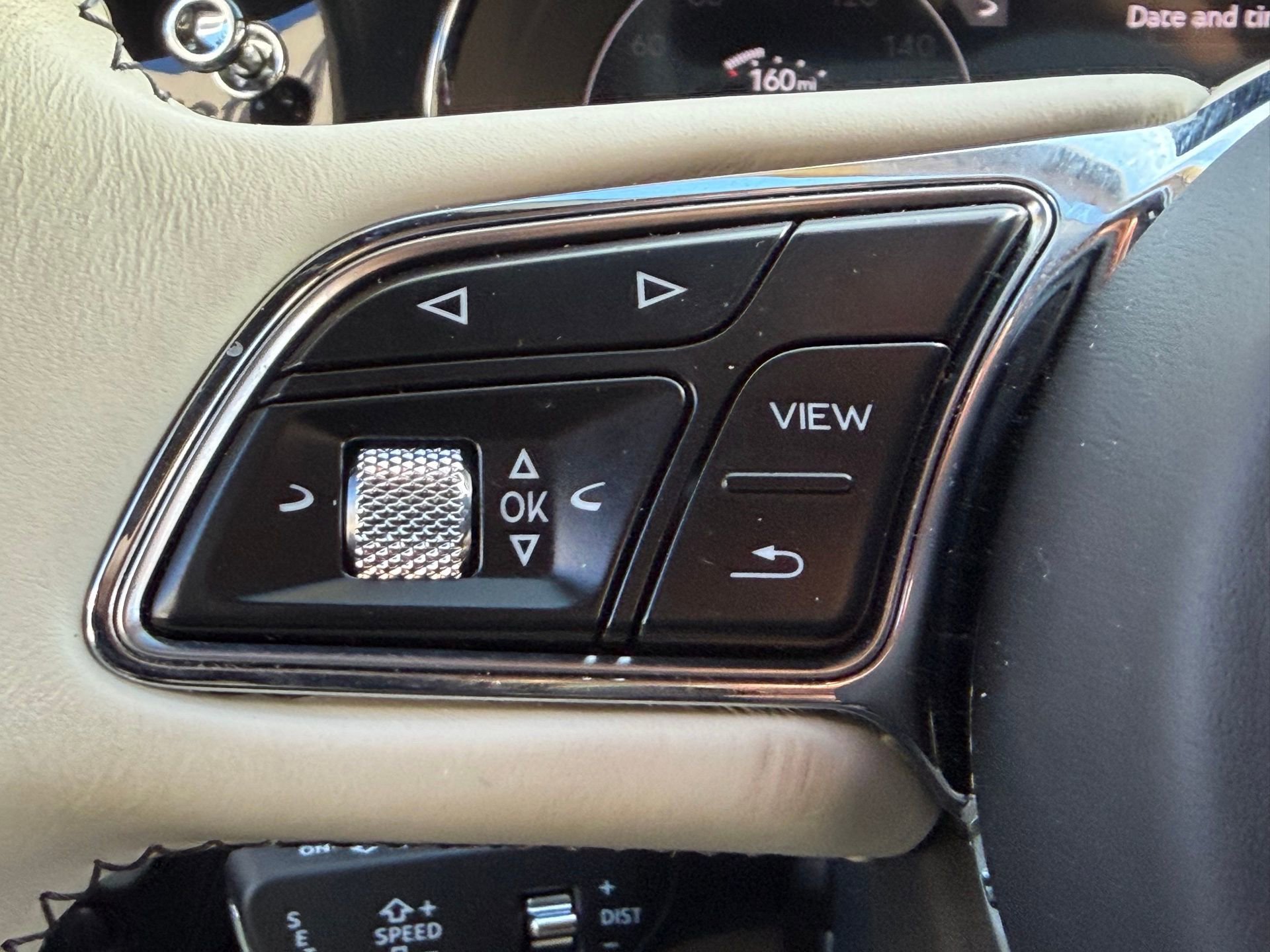 Used 2023 Bentley Bentayga Extended Wheelbase image 48