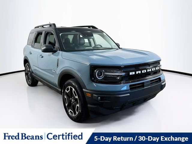 Used 2023 Ford Bronco Sport Outer Banks w/ Tech Package AWD/4WD image 1