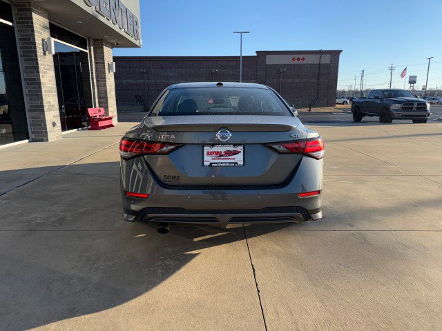 Used 2021 Nissan Sentra SR w/ SR Premium Package image 8