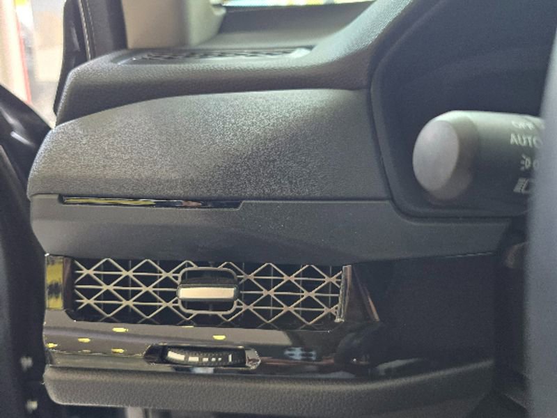 Used 2025 Honda Accord Touring image 10