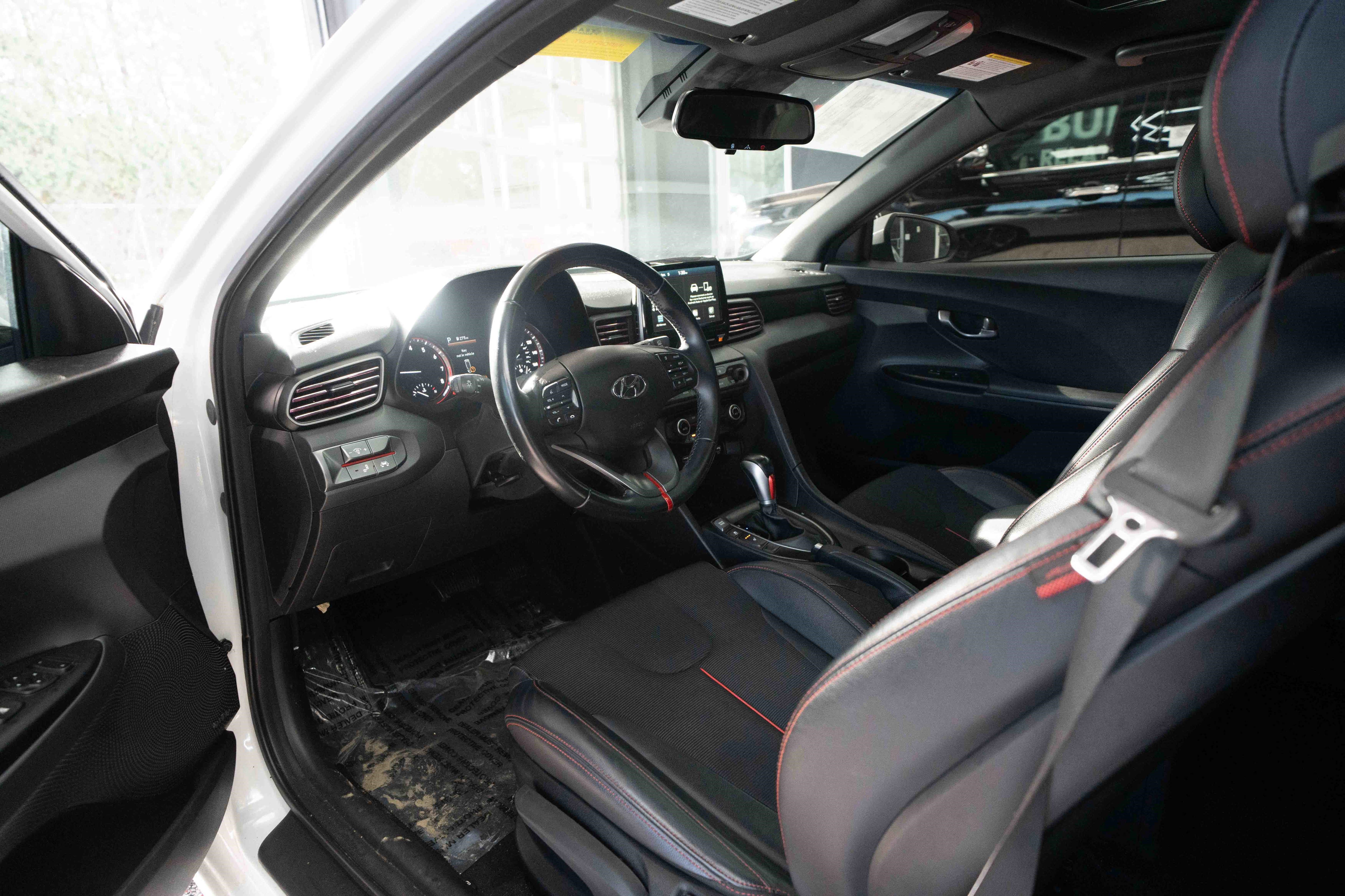 Used 2019 Hyundai Veloster 2.0 Premium image 8