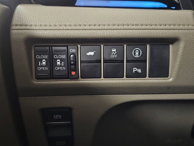 Used 2023 Honda Odyssey Elite image 39