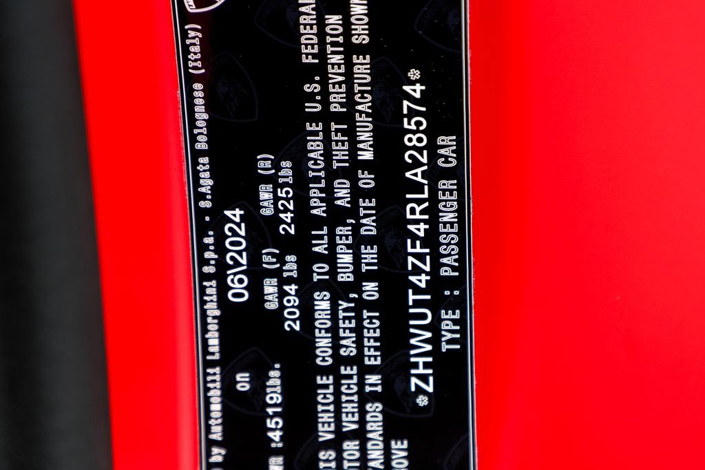 Used 2024 Lamborghini Huracan EVO AWD/4WD image 42