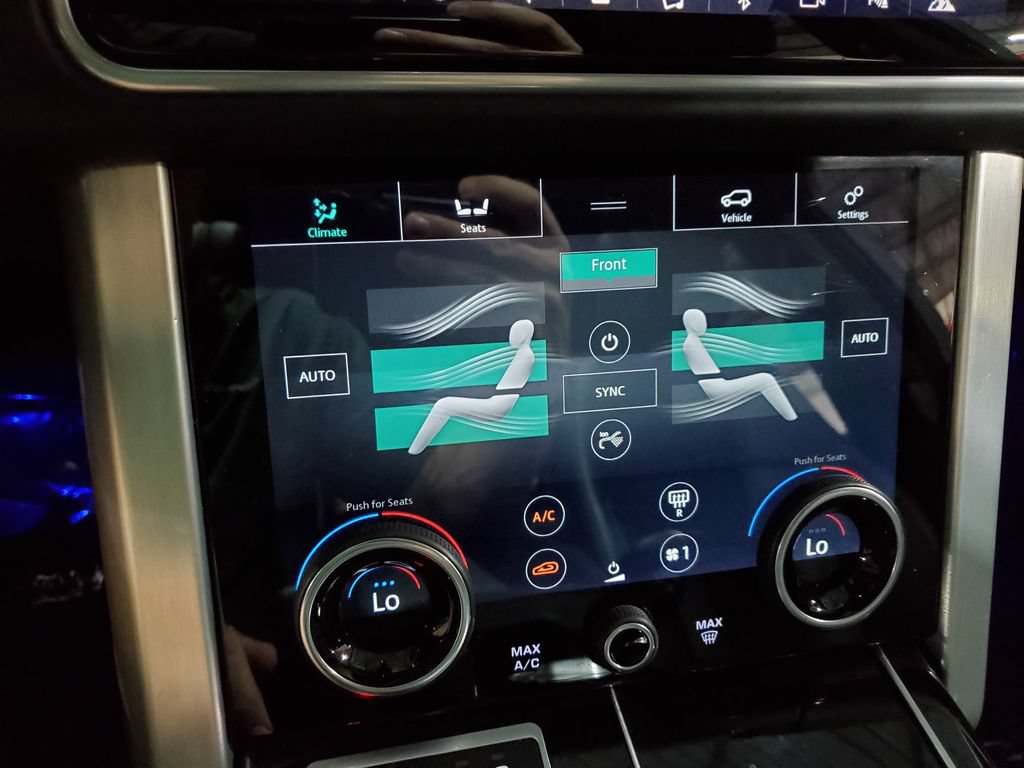 Used 2019 Land Rover Range Rover Supercharged AWD/4WD image 36