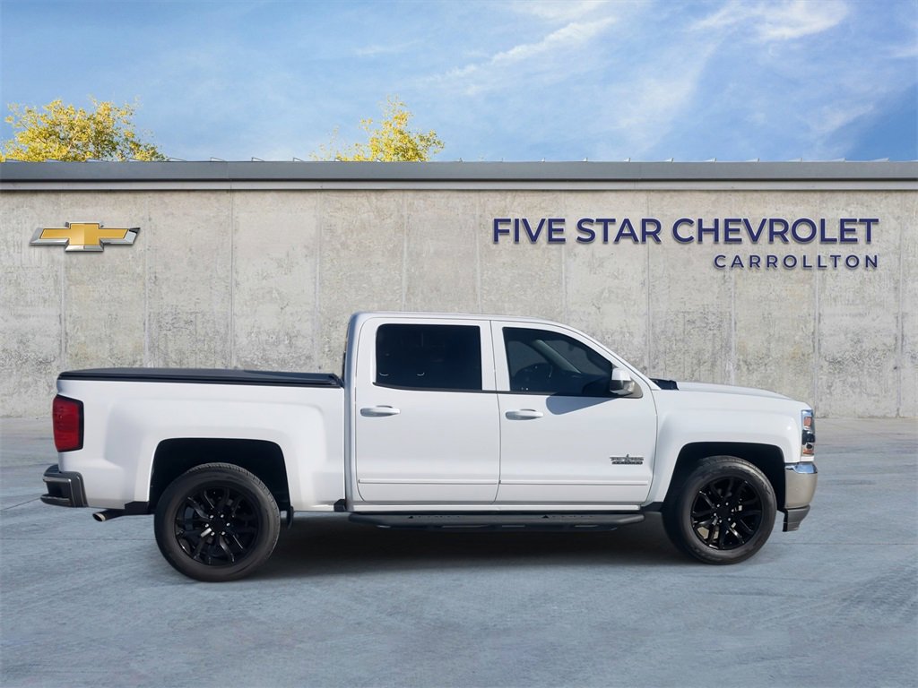 Used 2018 Chevrolet Silverado 1500 LT w/ Texas Edition image 9