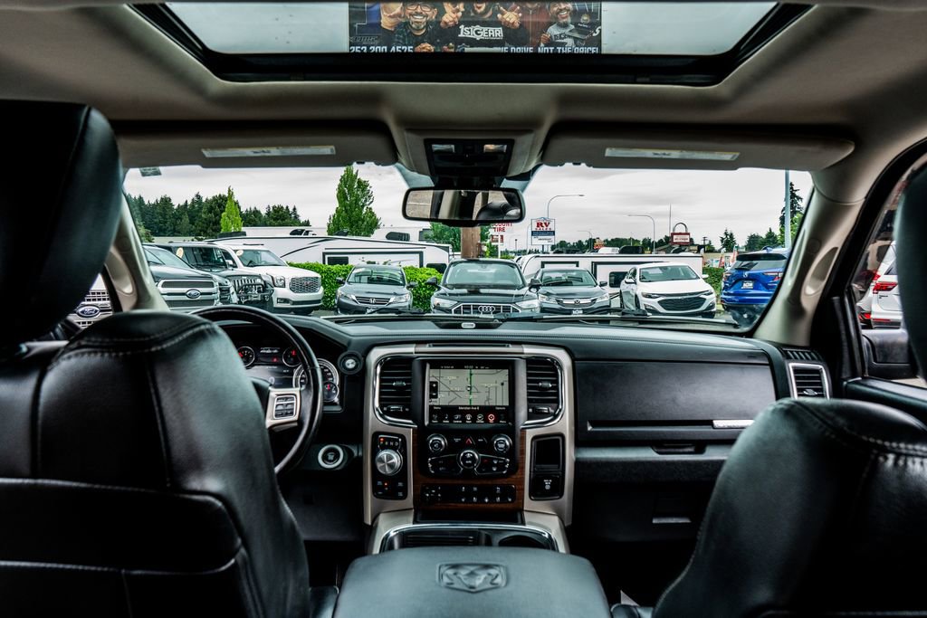 Used 2016 RAM 1500 Laramie w/ Convenience Group AWD/4WD image 40