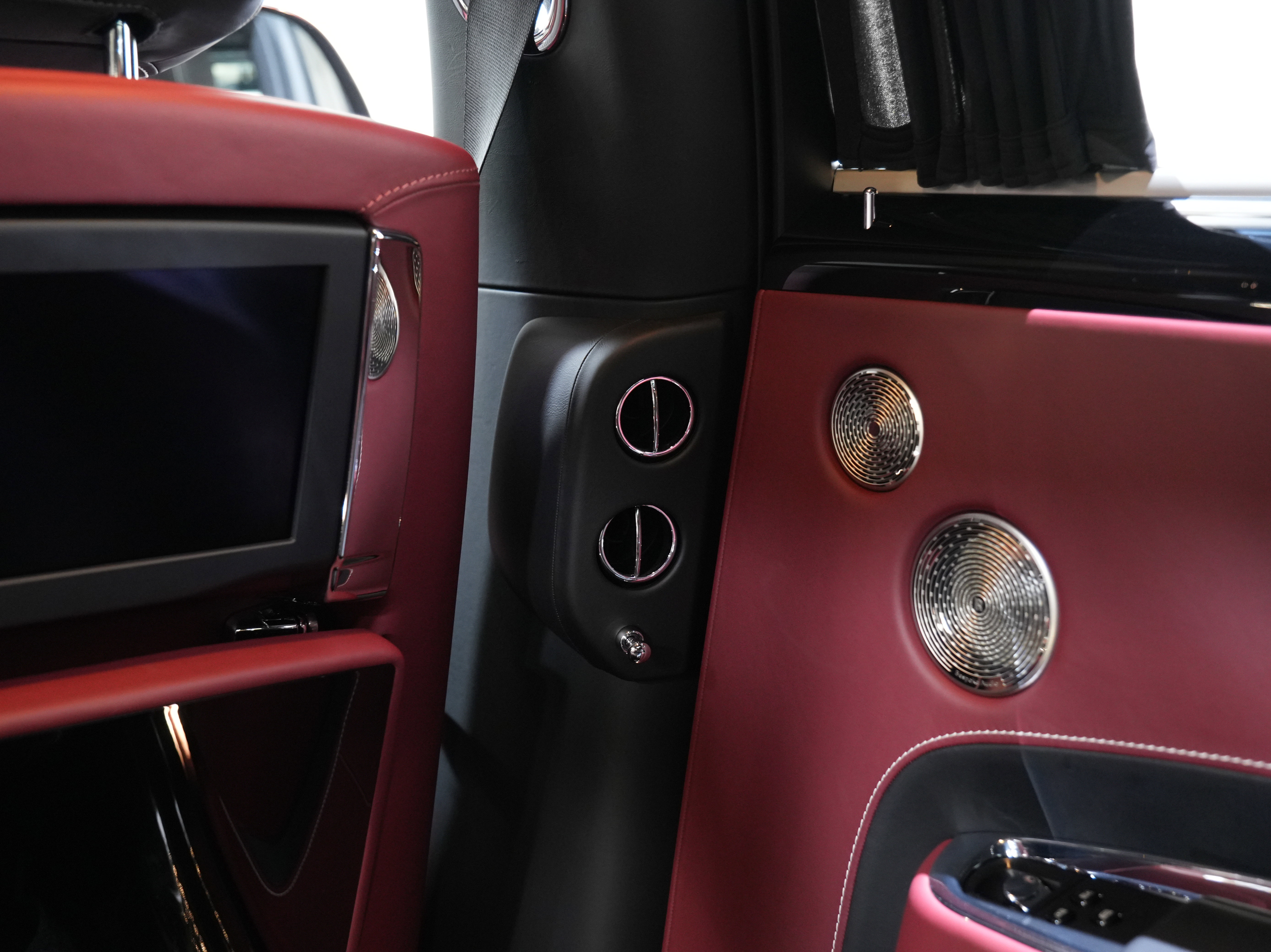 Used 2020 Rolls-Royce Ghost image 74