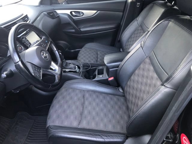 Certified 2020 Nissan Rogue Sport SV w/ Technology Package FWD image 18