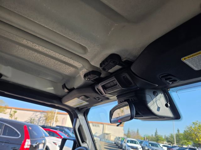 Used 2025 Jeep Wrangler Unlimited Rubicon w/ Convenience Group AWD/4WD image 12