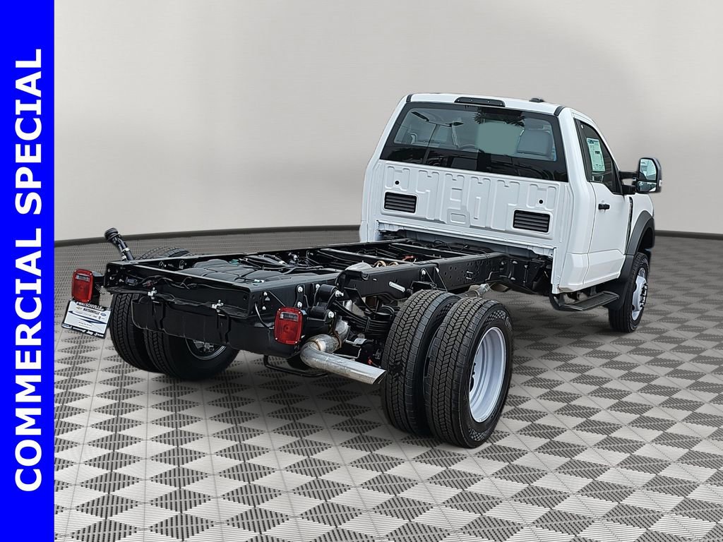 New 2025 Ford F550 XL image 3
