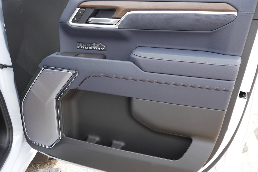 New 2026 Chevrolet Silverado 1500 High Country AWD/4WD image 11