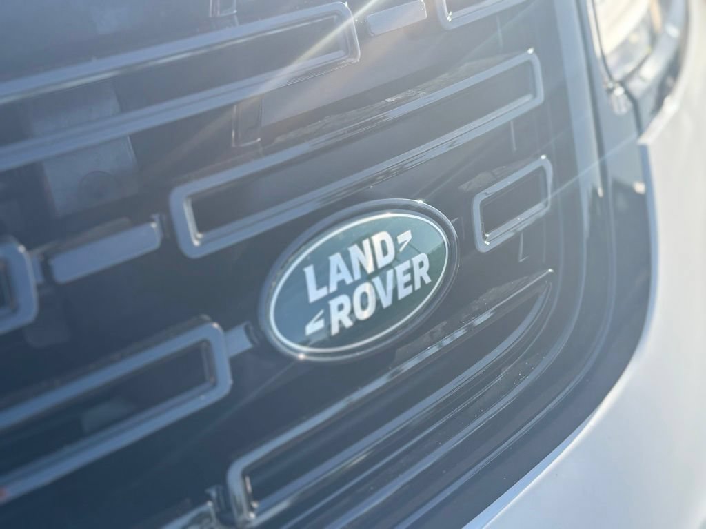 New 2026 Land Rover Range Rover Velar Dynamic SE AWD/4WD image 16