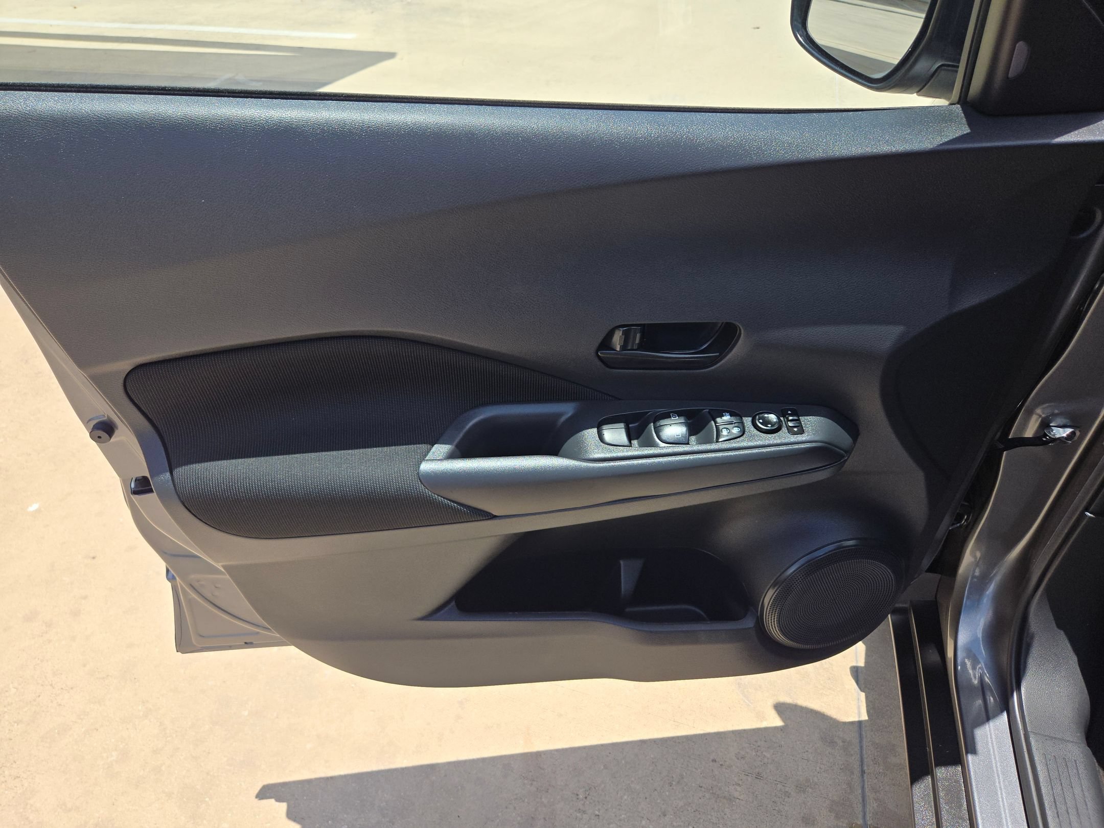 Certified 2025 Nissan Kicks Play S FWD image 11